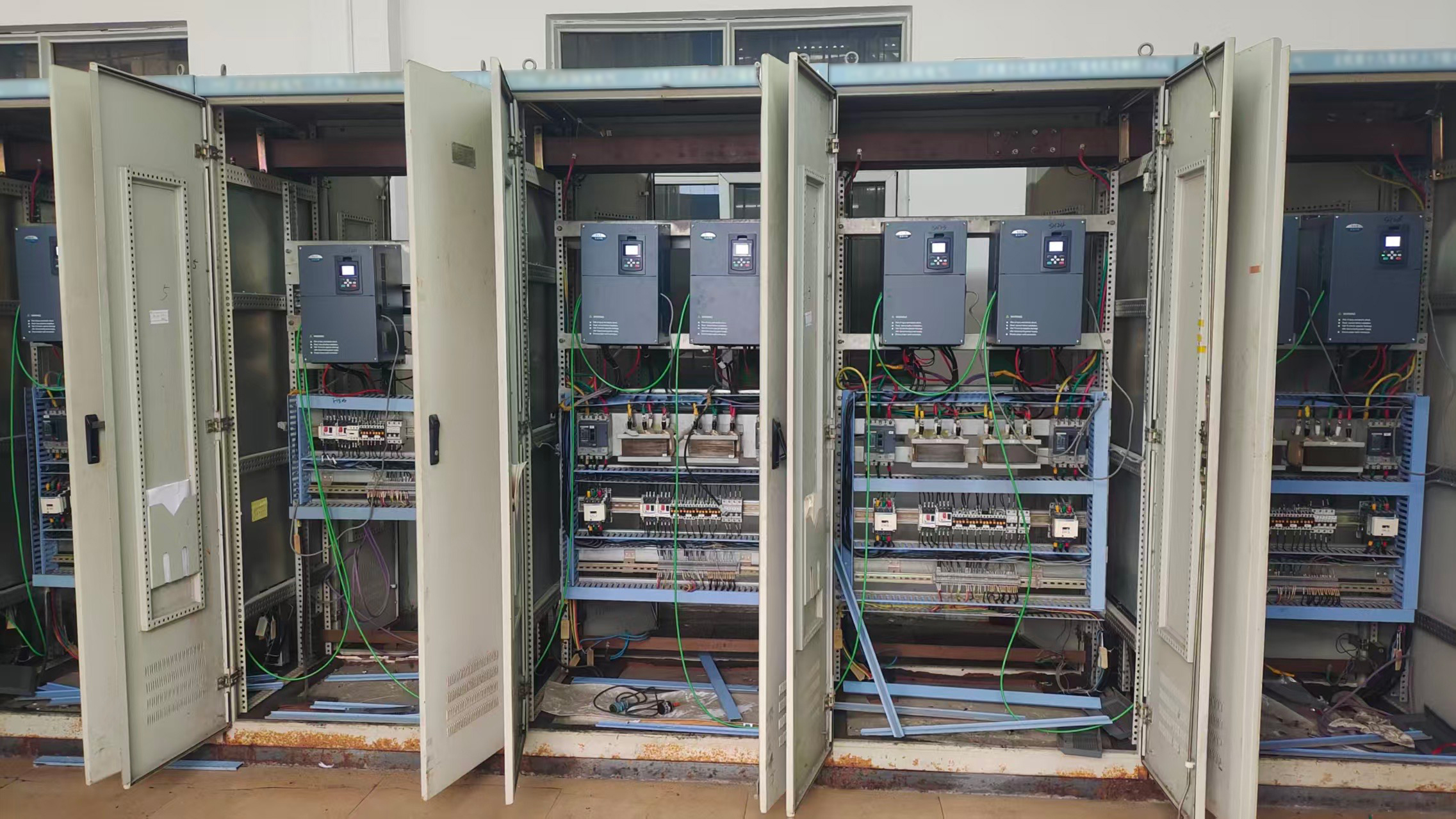 6686体育V9-H系列变频器:助力钢厂1250冷弯机组生产线“焕新升级”! 6686体育V9-H系列变频器:助力钢厂1250冷弯机组生产线“焕新升级”!